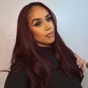 Meet your Posher, Ellynes